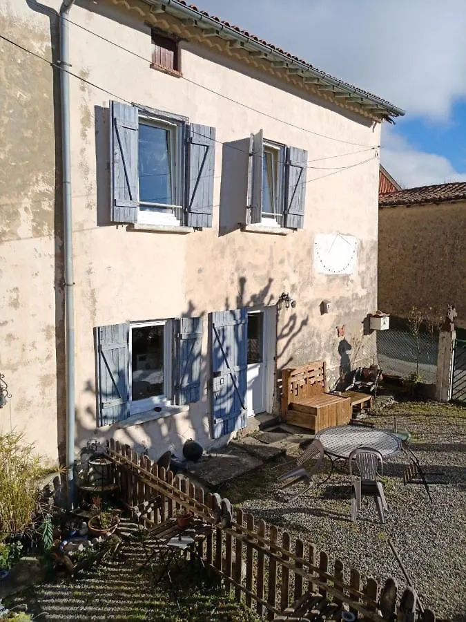 Bed and Breakfast Infocus-Du-Sud à Soula France
